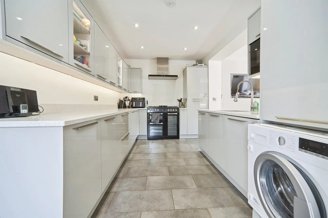 Bank View, Baildon, BD17, photo 3