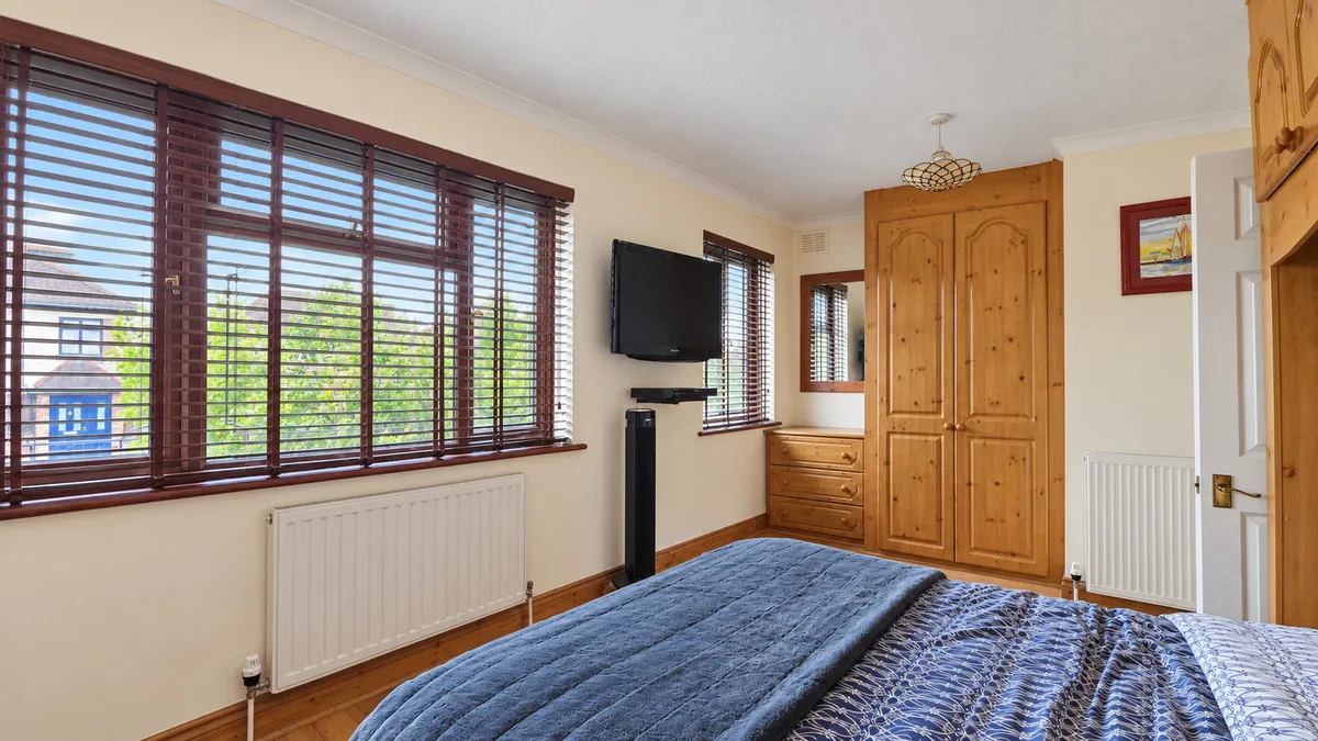 Dominion Drive, Romford, RM5, photo 15