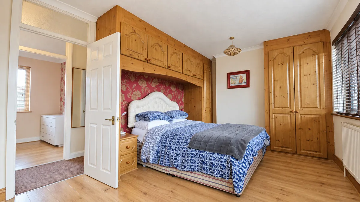 Dominion Drive, Romford, RM5, photo 14