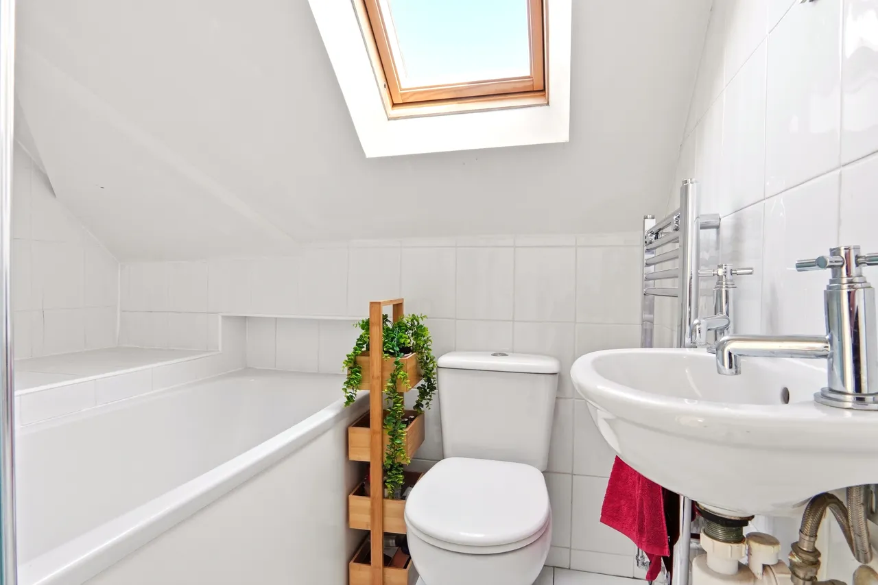 Street Lane, Roundhay, LS8, photo 26