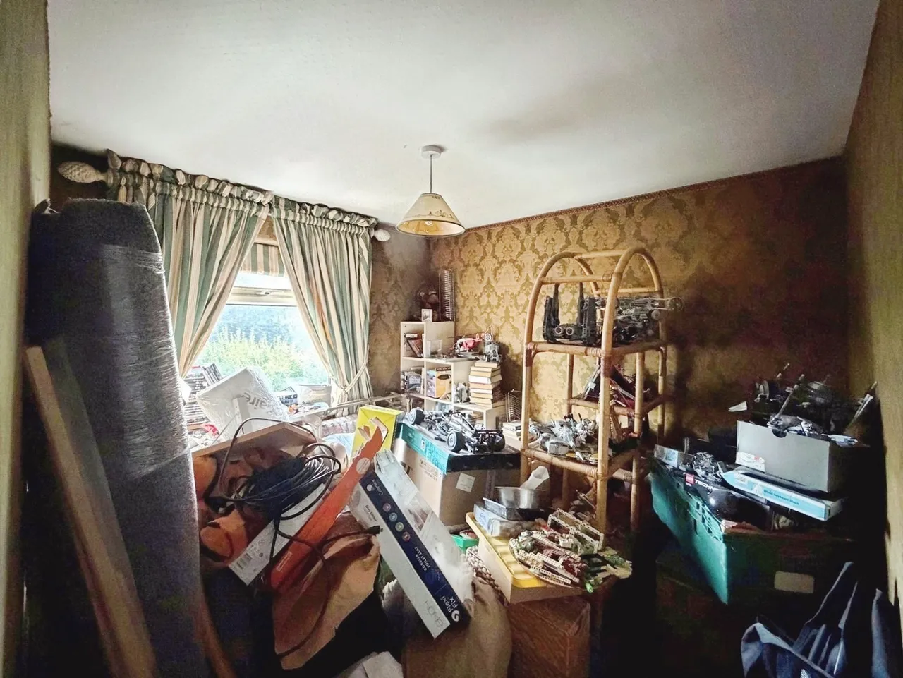 Woodhaw, Egham, TW20, photo 8