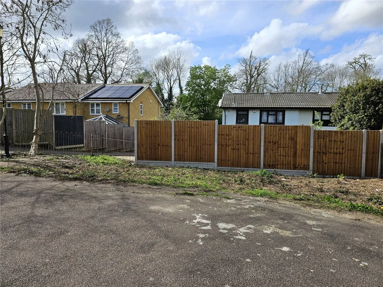 Lonsdale Drive, Enfield, EN2, photo 17
