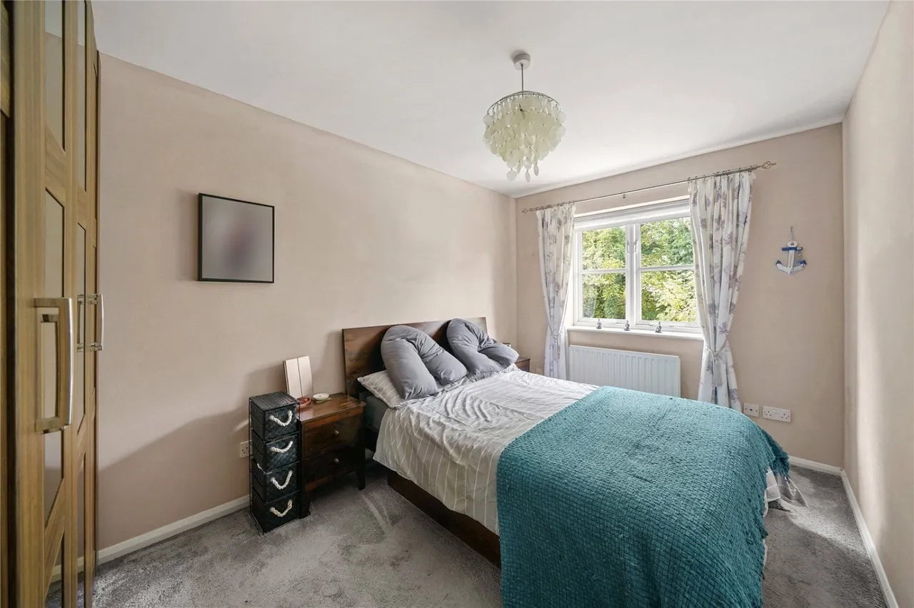 Lonsdale Drive, Enfield, EN2, photo 10