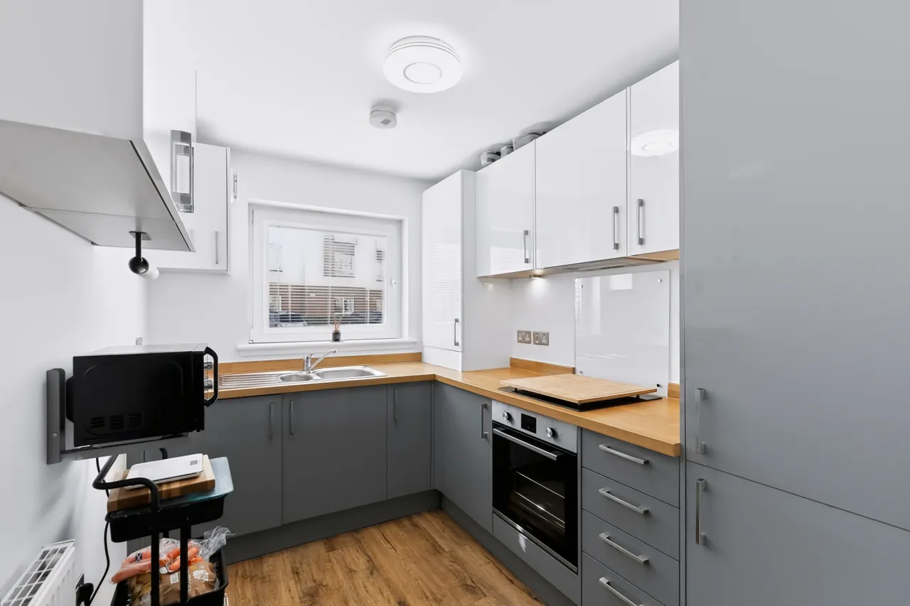 Lapwing Drive, Renfrew, photo 5