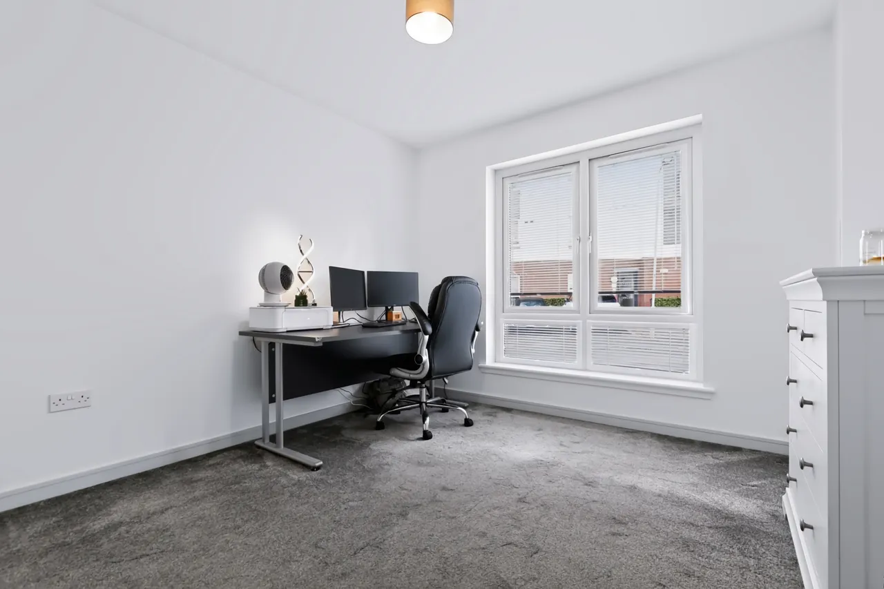 Lapwing Drive, Renfrew, photo 11