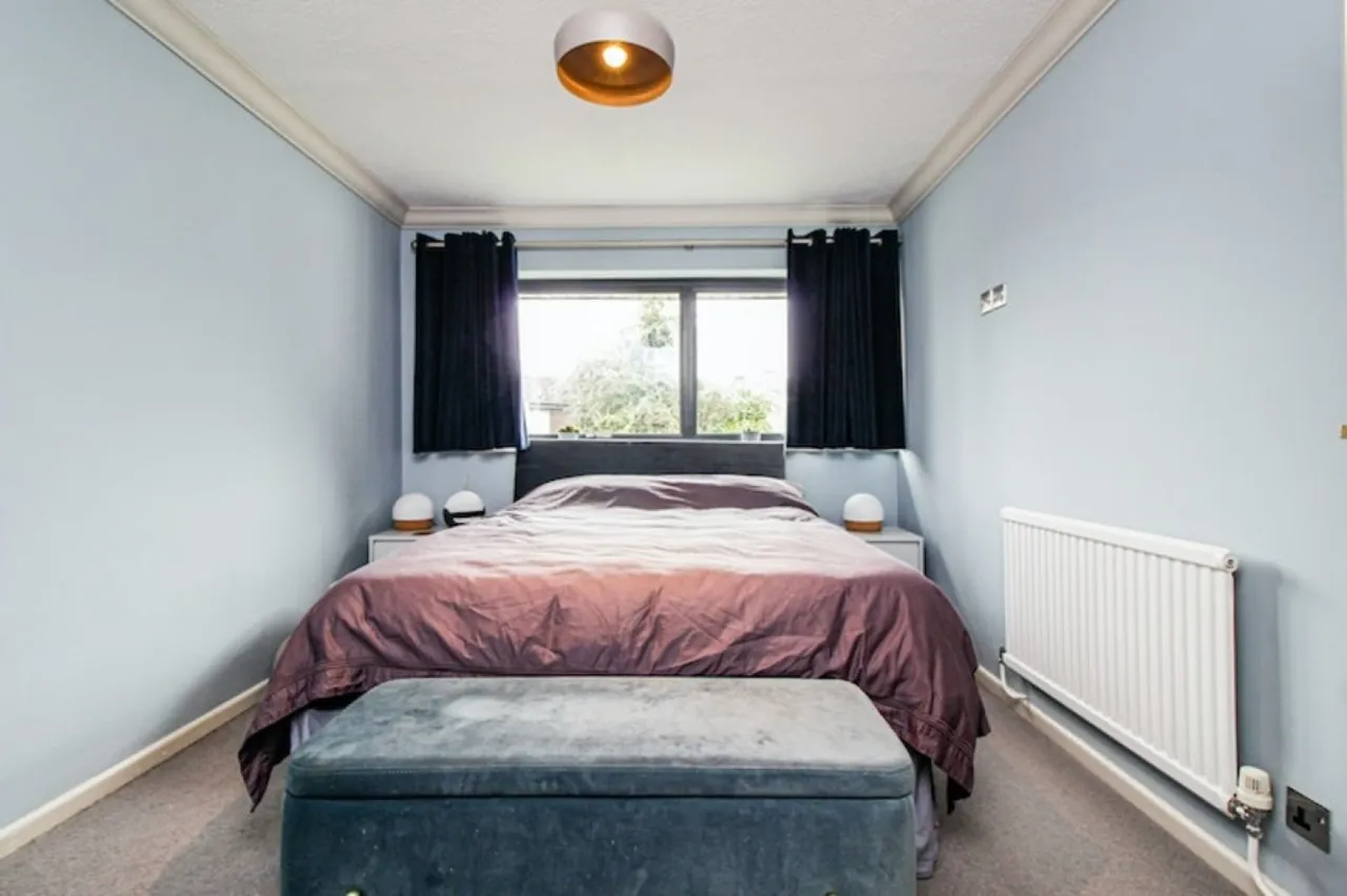 Fiona Close, Winchester, SO23, photo 10