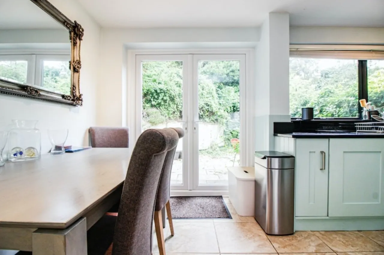 Fiona Close, Winchester, SO23, photo 7
