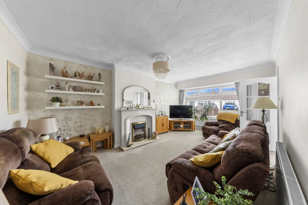 Winfrith Road, Fearnhead, Warrington, Warrington, WA2 0QE, photo 4