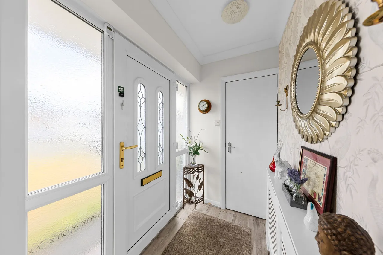 Winfrith Road, Fearnhead, Warrington, Warrington, WA2 0QE, photo 11