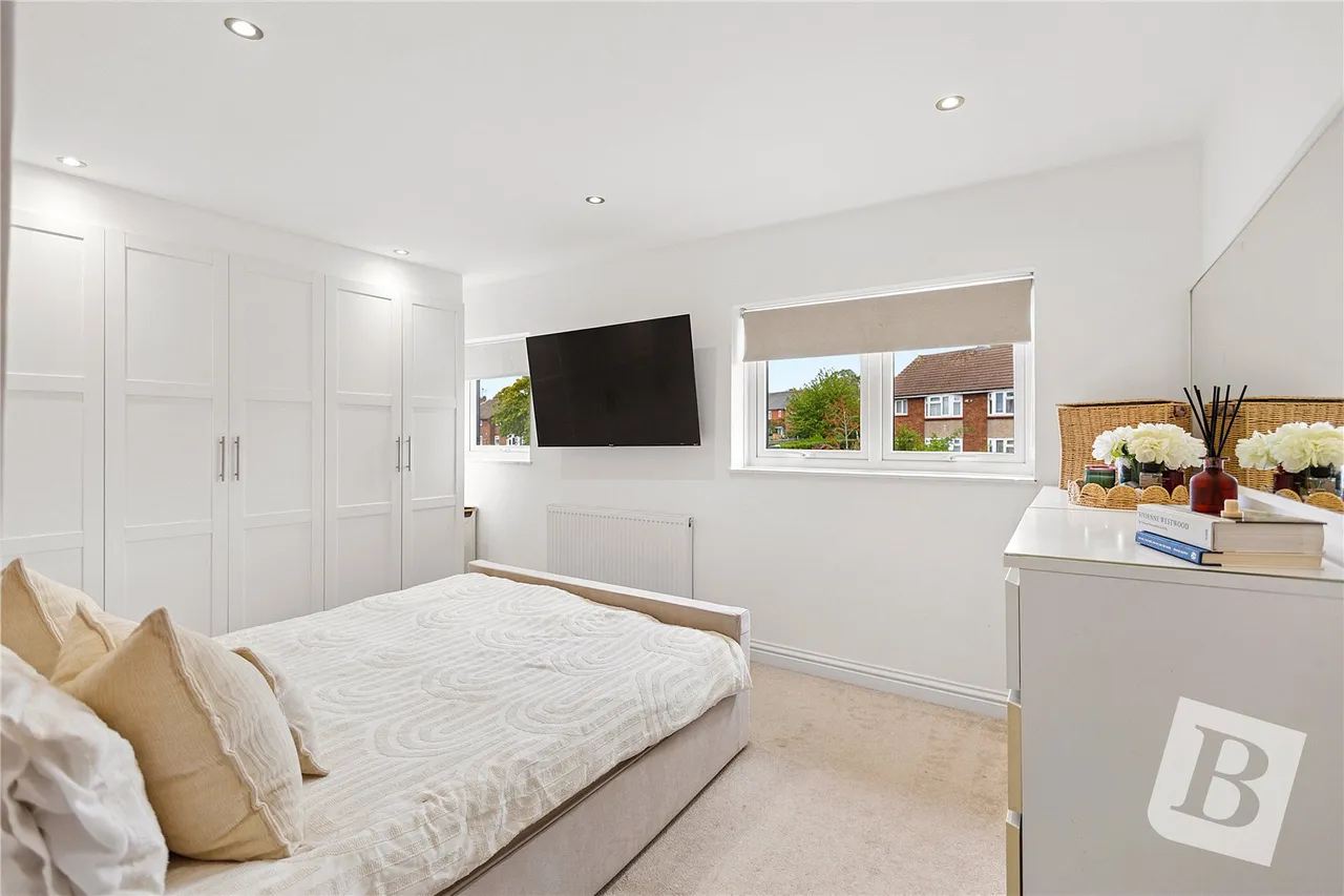 Acres Avenue, Ongar, CM5, photo 10