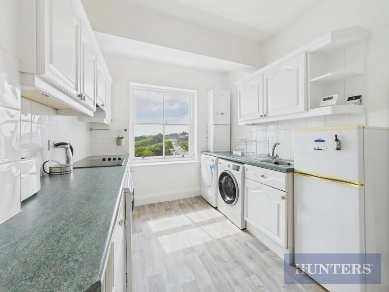 Prince Of Wales Terrace, Scarborough, YO11, photo 2