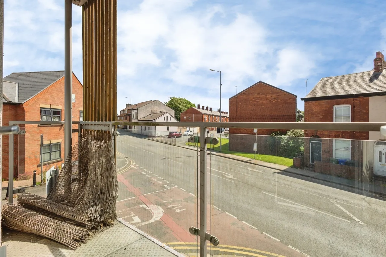 Droylsden Wharf Road, Droylsden, M43, photo 11