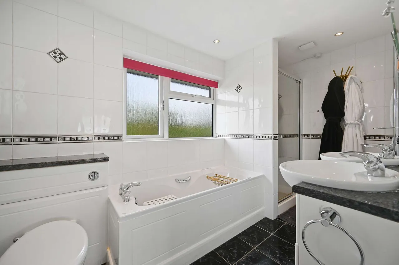 Joiners Lane, Chalfont St. Peter, SL9, photo 13
