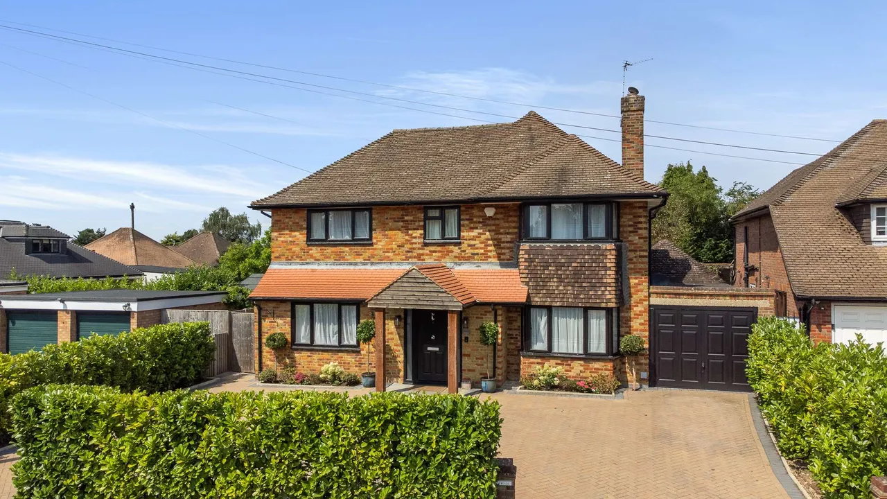 4 bed house for sale, Joiners Lane, Chalfont St. Peter, SL9
