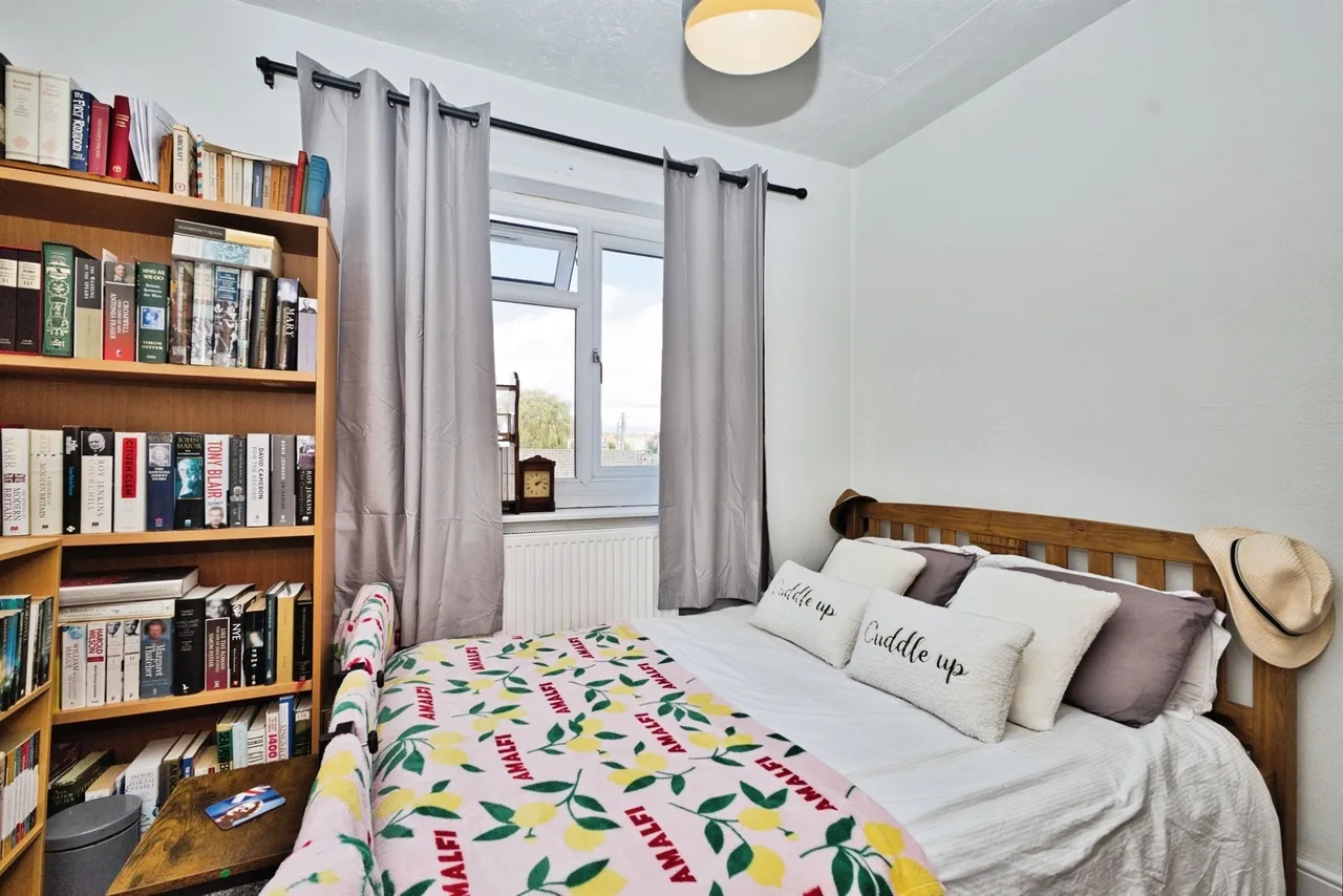 St. Cleers Way, Somerton, TA11, photo 10