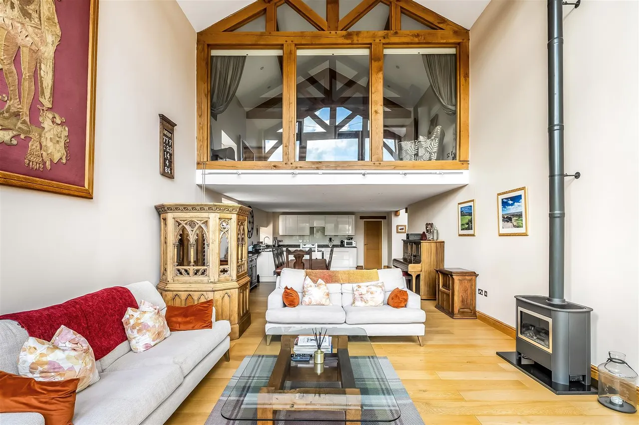 Chapel Lane, Westhumble, RH5, photo 32