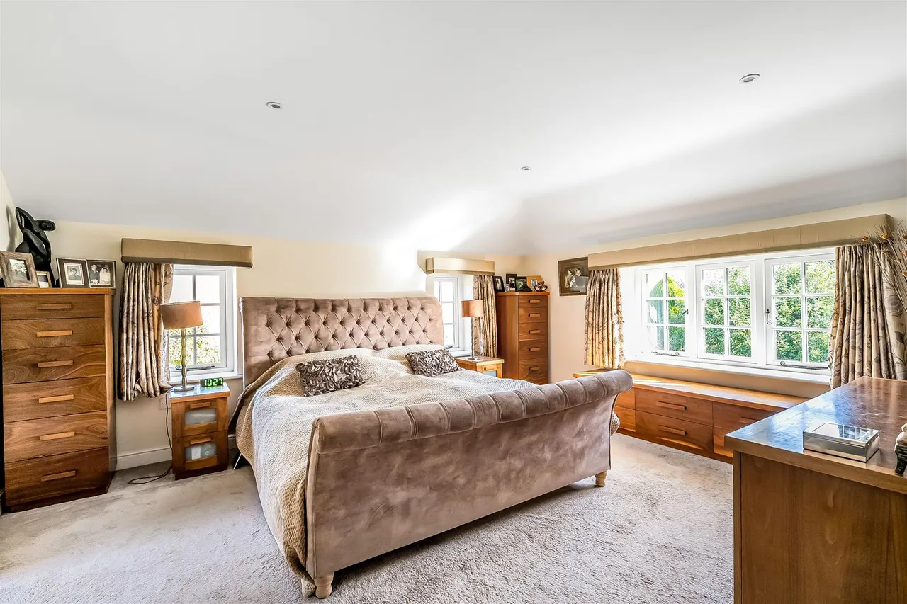 Chapel Lane, Westhumble, RH5, photo 14