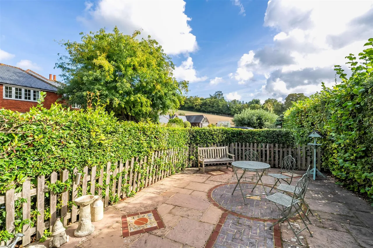 Chapel Lane, Westhumble, RH5, photo 31