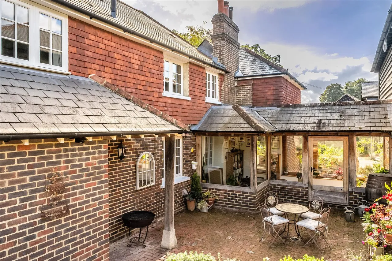 Chapel Lane, Westhumble, RH5, photo 41