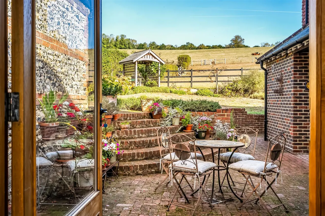 Chapel Lane, Westhumble, RH5, photo 13
