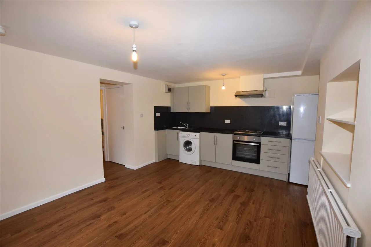 Springfield Road, Sale, M33, photo 2