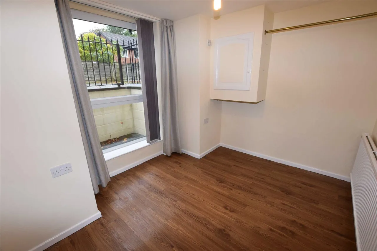 Springfield Road, Sale, M33, photo 5