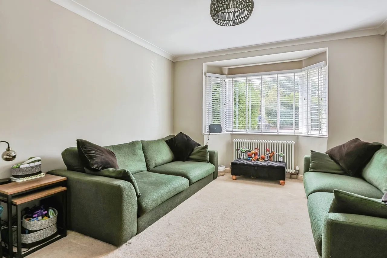 Castleton Avenue, Northbourne, BH10, photo 3