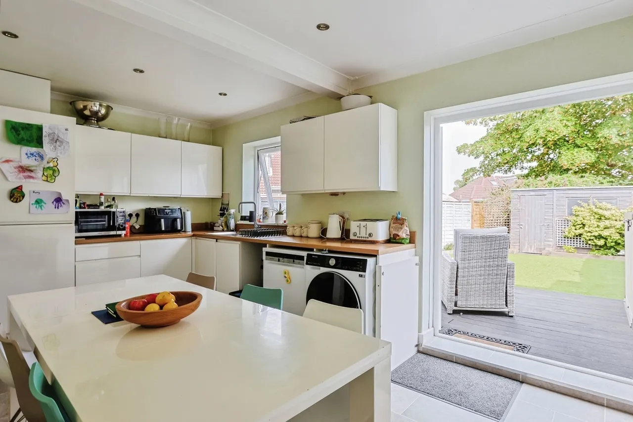 Castleton Avenue, Northbourne, BH10, photo 5