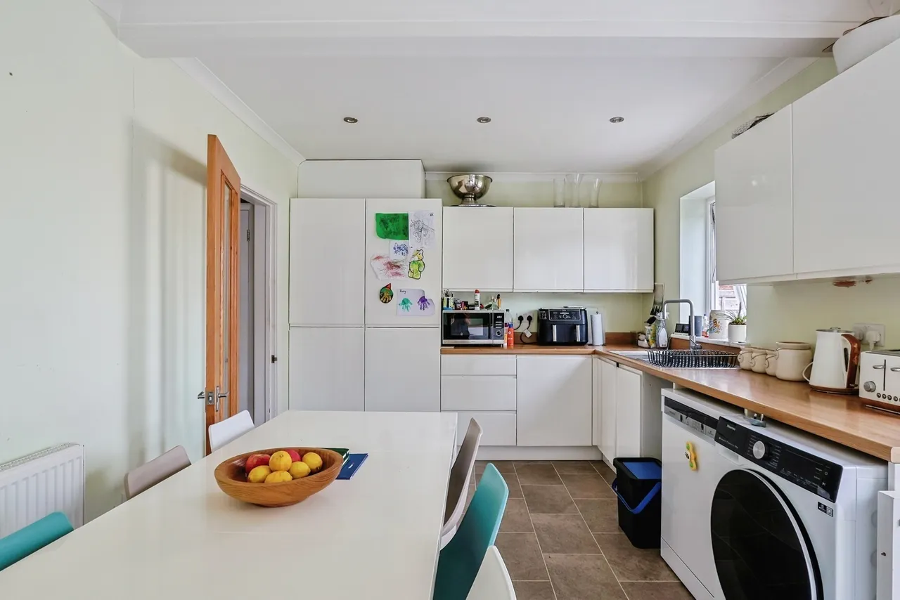 Castleton Avenue, Northbourne, BH10, photo 4