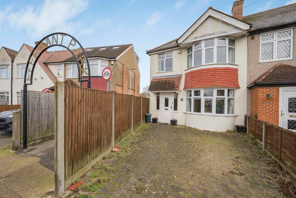 Windsor Avenue, Hillingdon, photo 30
