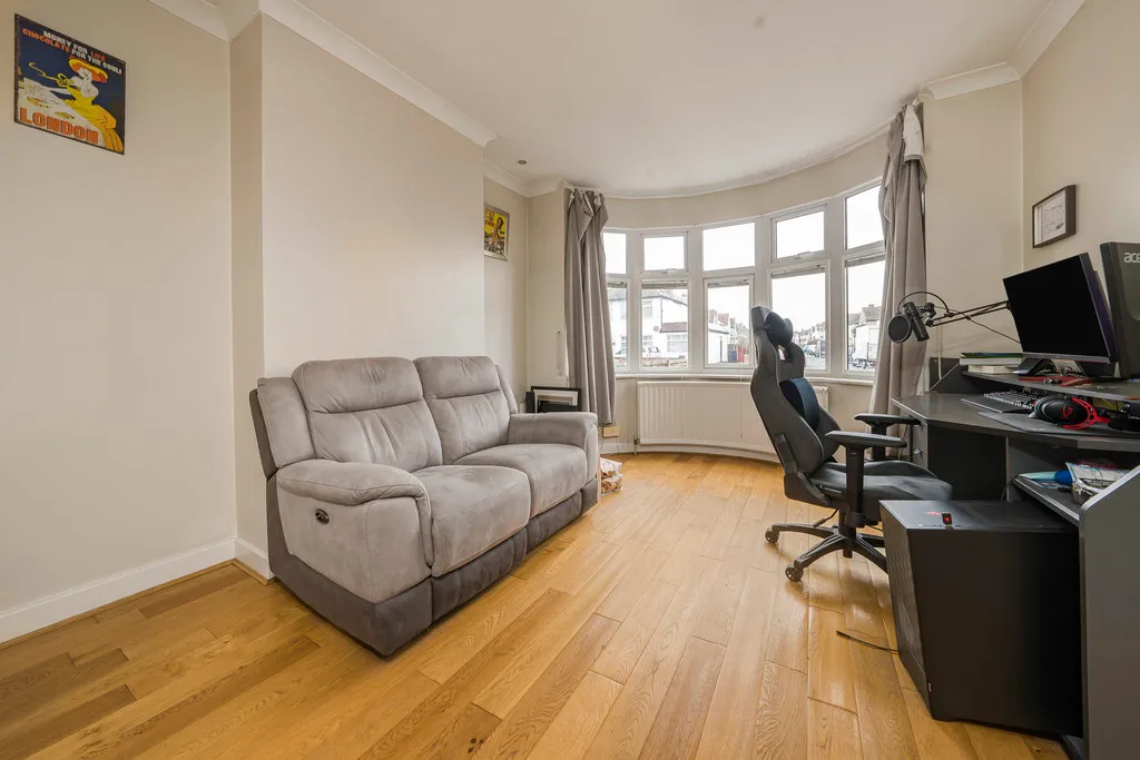 Windsor Avenue, Hillingdon, photo 7