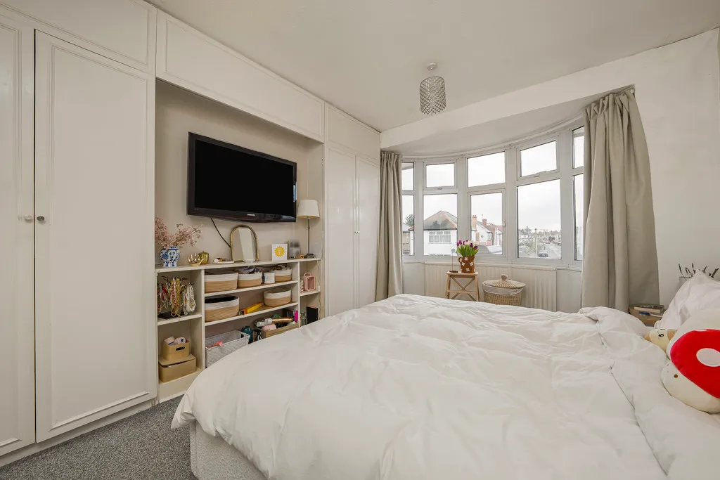 Windsor Avenue, Hillingdon, photo 21