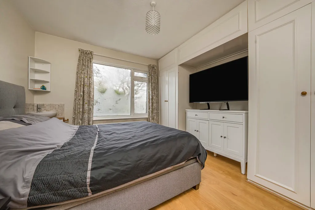 Windsor Avenue, Hillingdon, photo 24