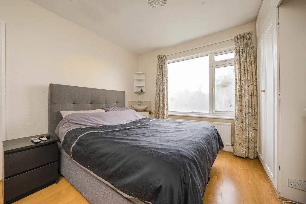 Windsor Avenue, Hillingdon, photo 26