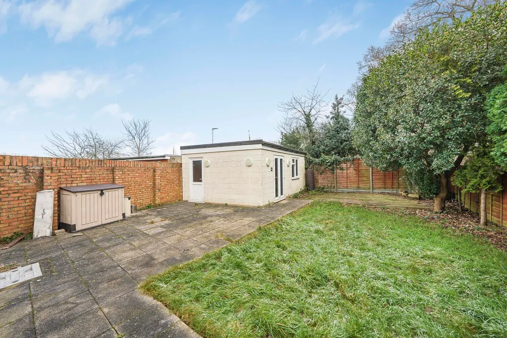 Windsor Avenue, Hillingdon, photo 23