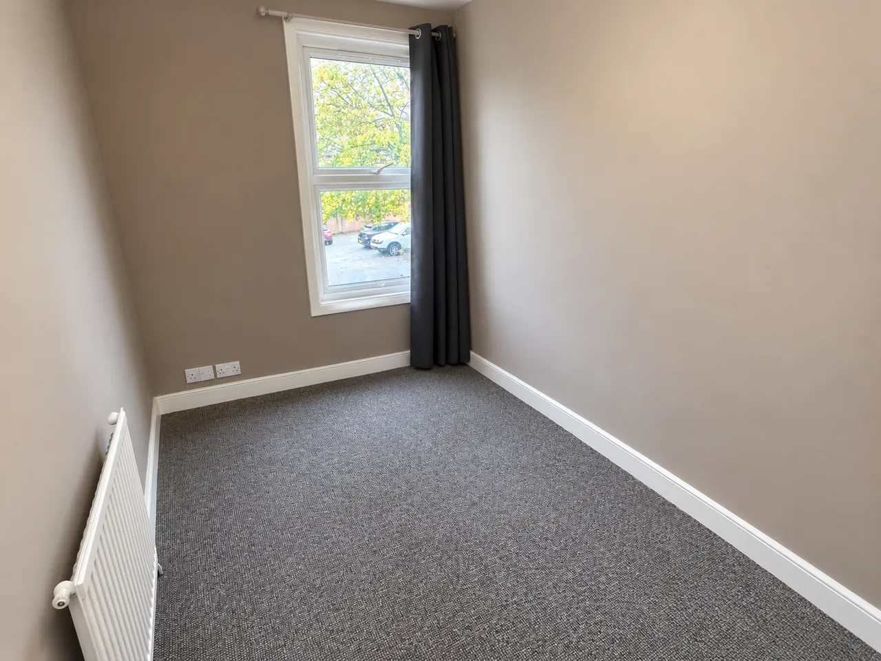 Three Bedroom House, Baggholme, LN2, photo 4