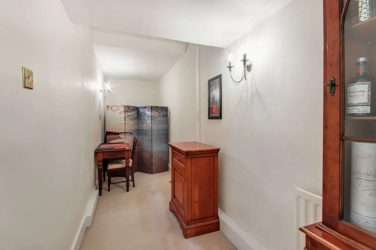 Kent Hatch Road, Crockham Hill, TN8, photo 16