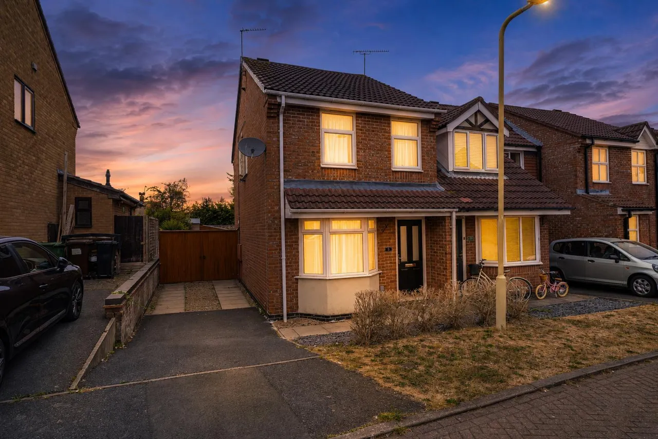 Lilac Close, Loughborough, photo 17