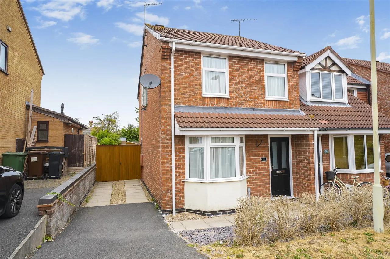 Lilac Close, Loughborough, photo 16