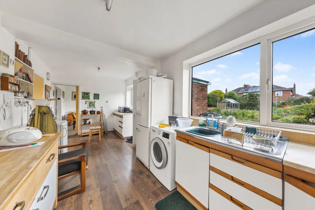 Victoria Avenue, Grappenhall, Warrington, Warrington, WA4 2PD, photo 5