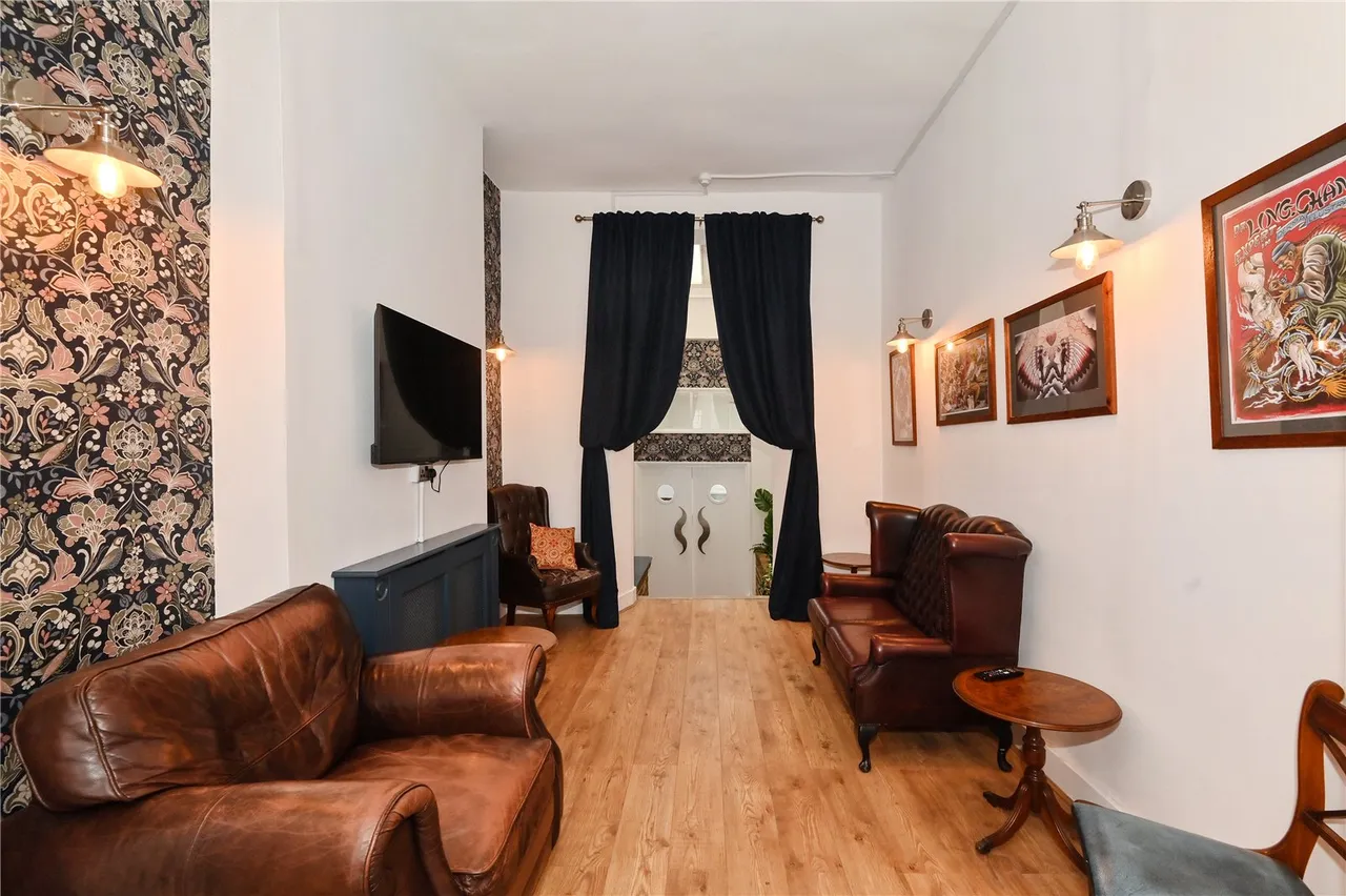 Royal College Street, Camden Town, NW1, photo 12