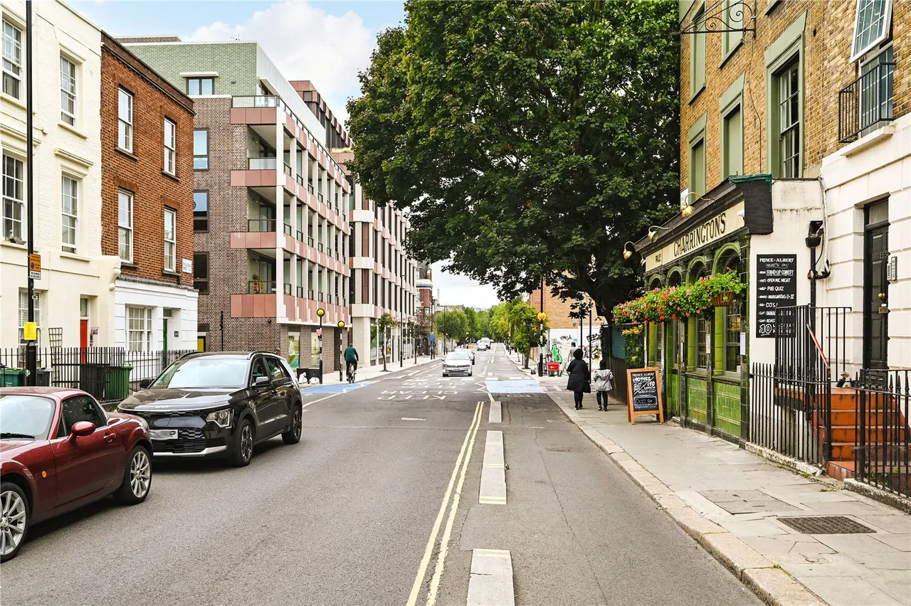 Royal College Street, Camden Town, NW1, photo 16