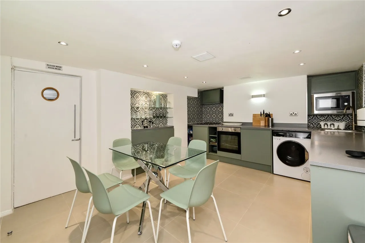 Royal College Street, Camden Town, NW1, photo 6