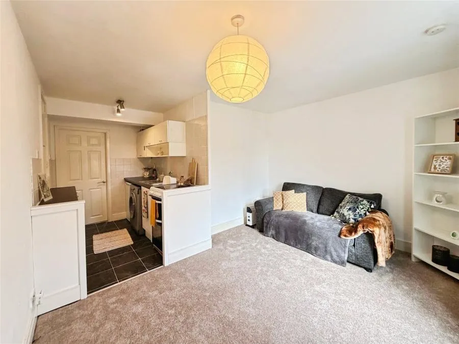 Spring Lane, Kenilworth, CV8, photo 3