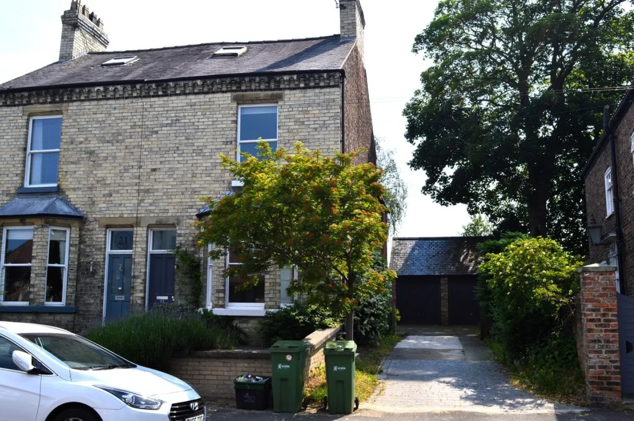 3 bed house to rent, Main Street, Copmanthorpe, YO23