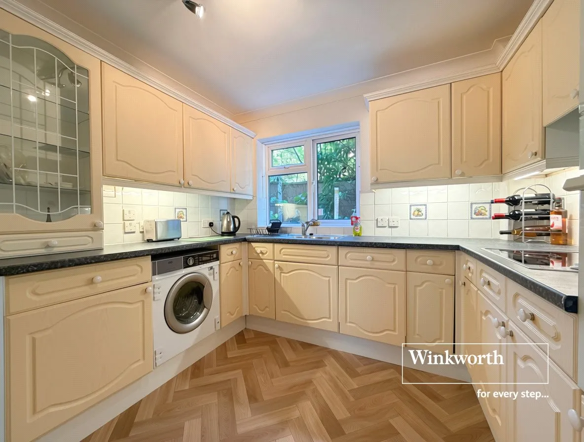 Chine Walk, West Parley, Ferndown, Dorset, BH22, photo 8