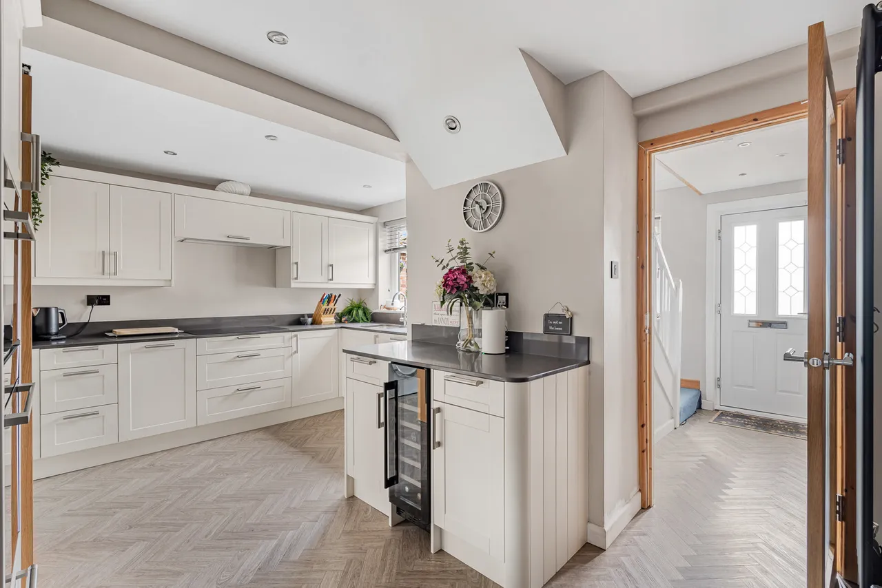 Ferney Close, Chawton, GU34, photo 5