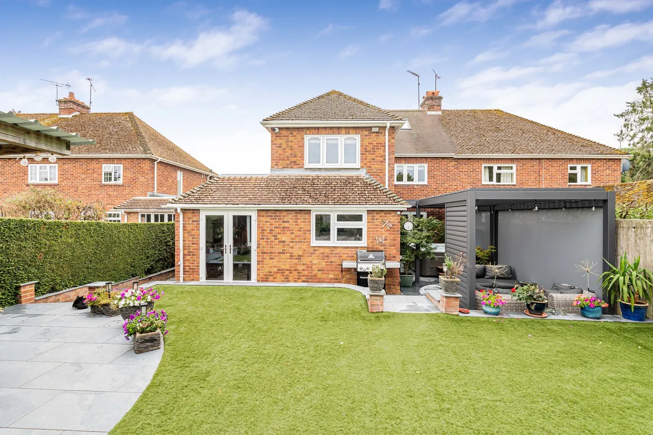 Ferney Close, Chawton, GU34, photo 25