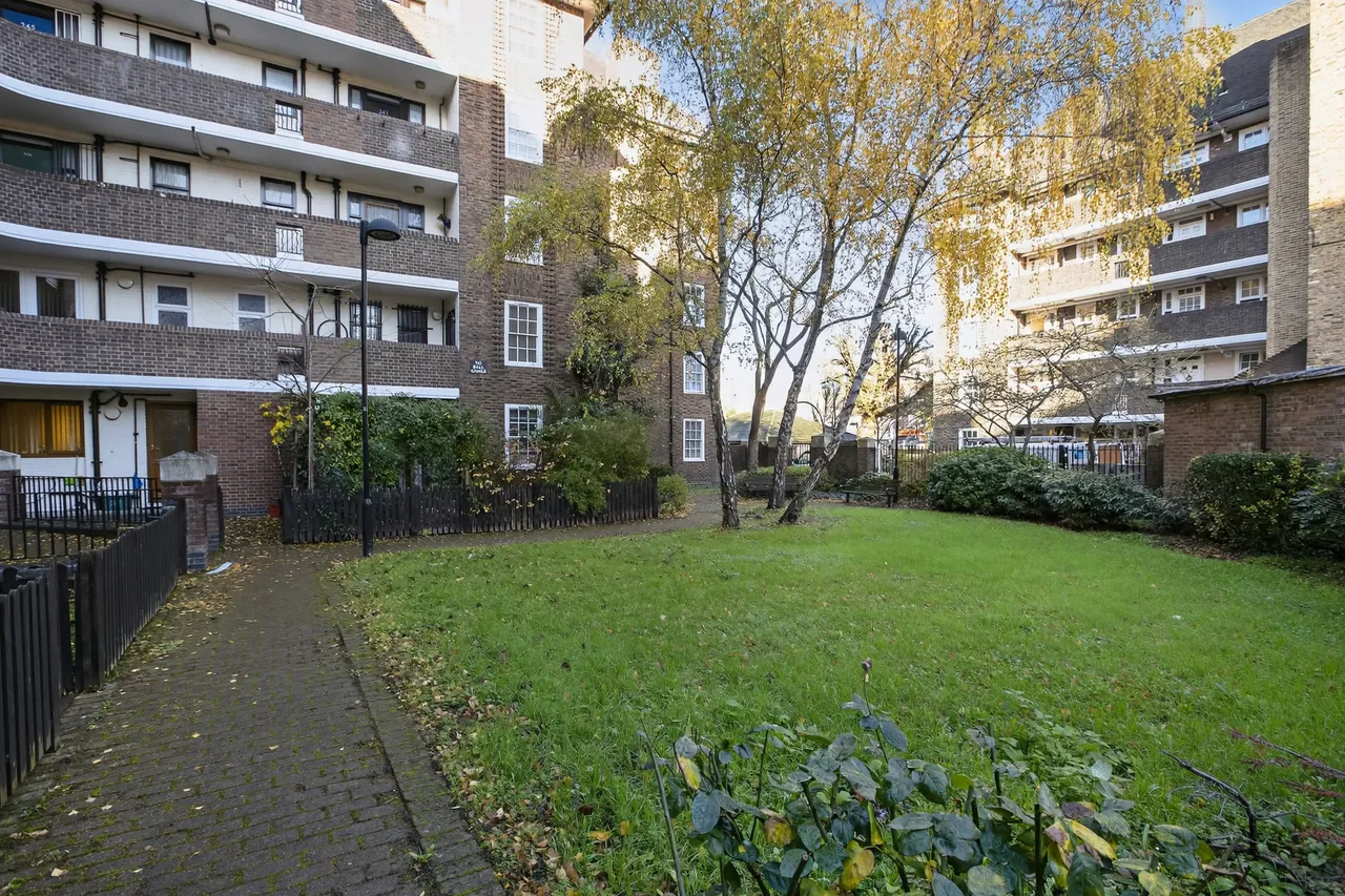 Biddestone Road, London, N7, photo 16