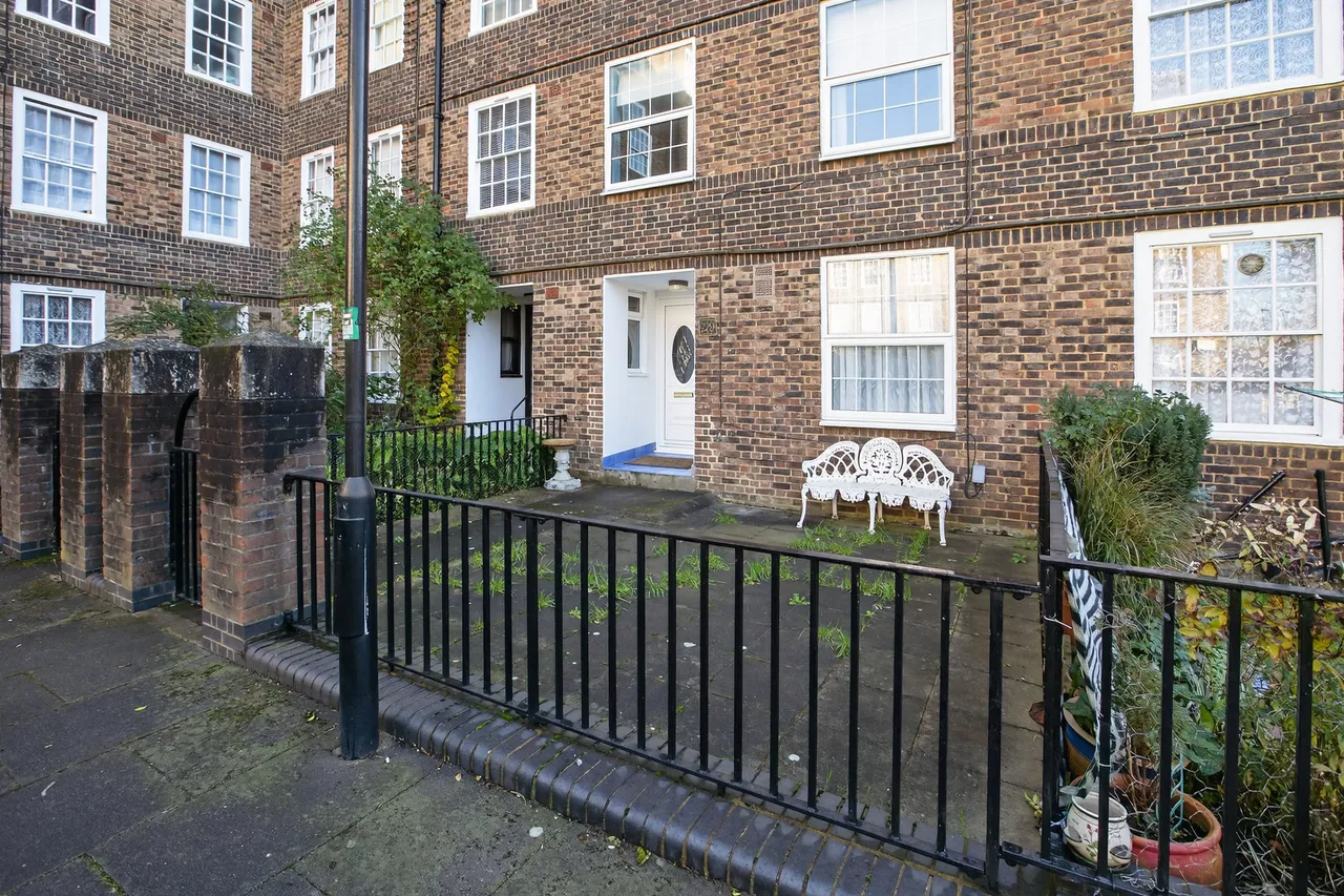 Biddestone Road, London, N7, photo 14